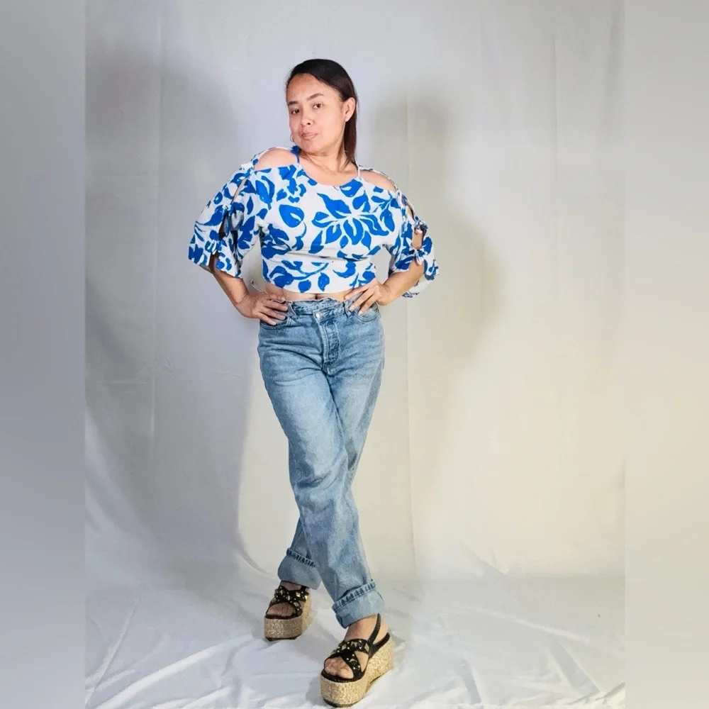 Zara Light Blue Relaxed Fit Jeans